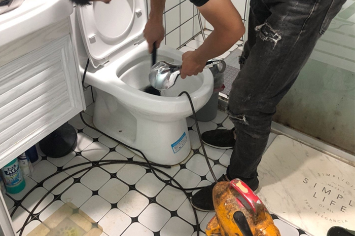 班玛疏通下水道